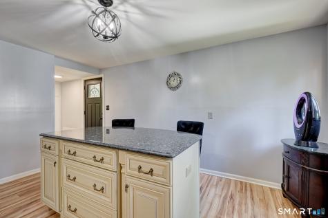 236 Ridgewood Road West Hartford CT 06107
