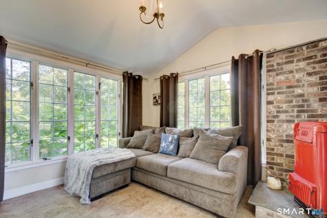 236 Ridgewood Road West Hartford CT 06107