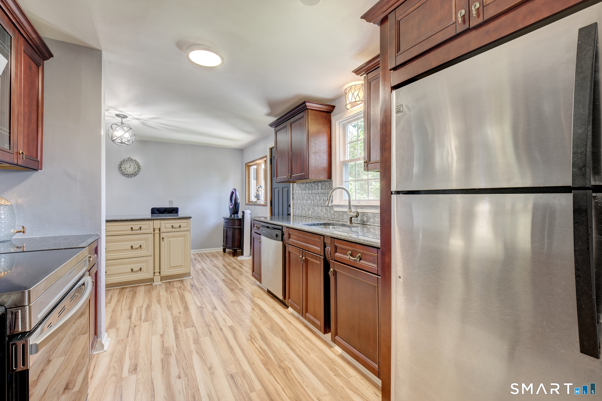 236 Ridgewood Road West Hartford CT 06107