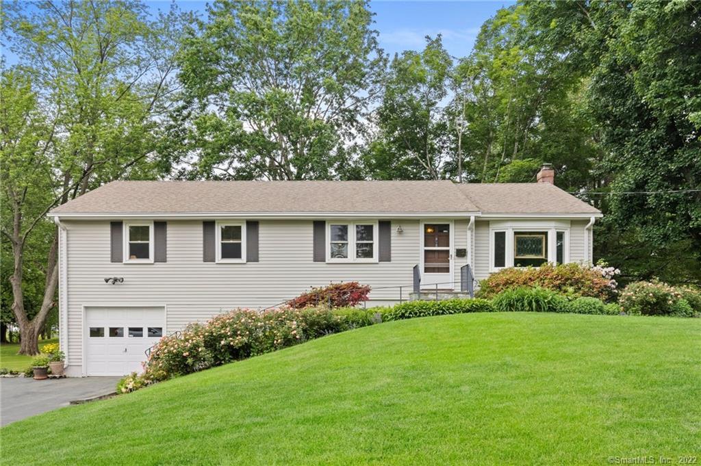 2 Brewer Drive Bloomfield CT 06002