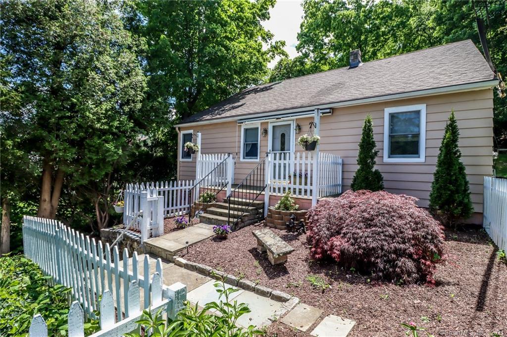 52 East Pembroke Road Danbury CT 06811