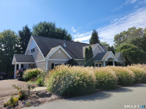 28 Cliff Road Ledyard CT 06339