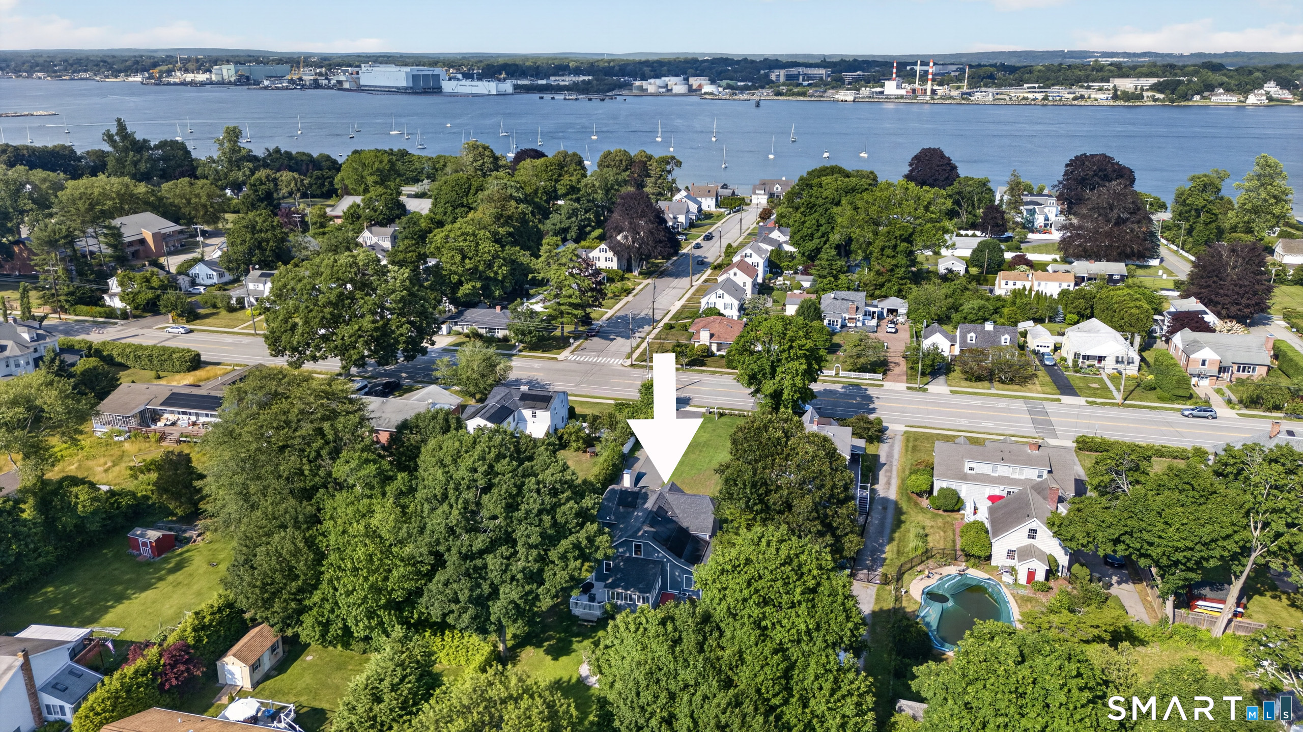 745 Montauk Avenue New London CT 06320