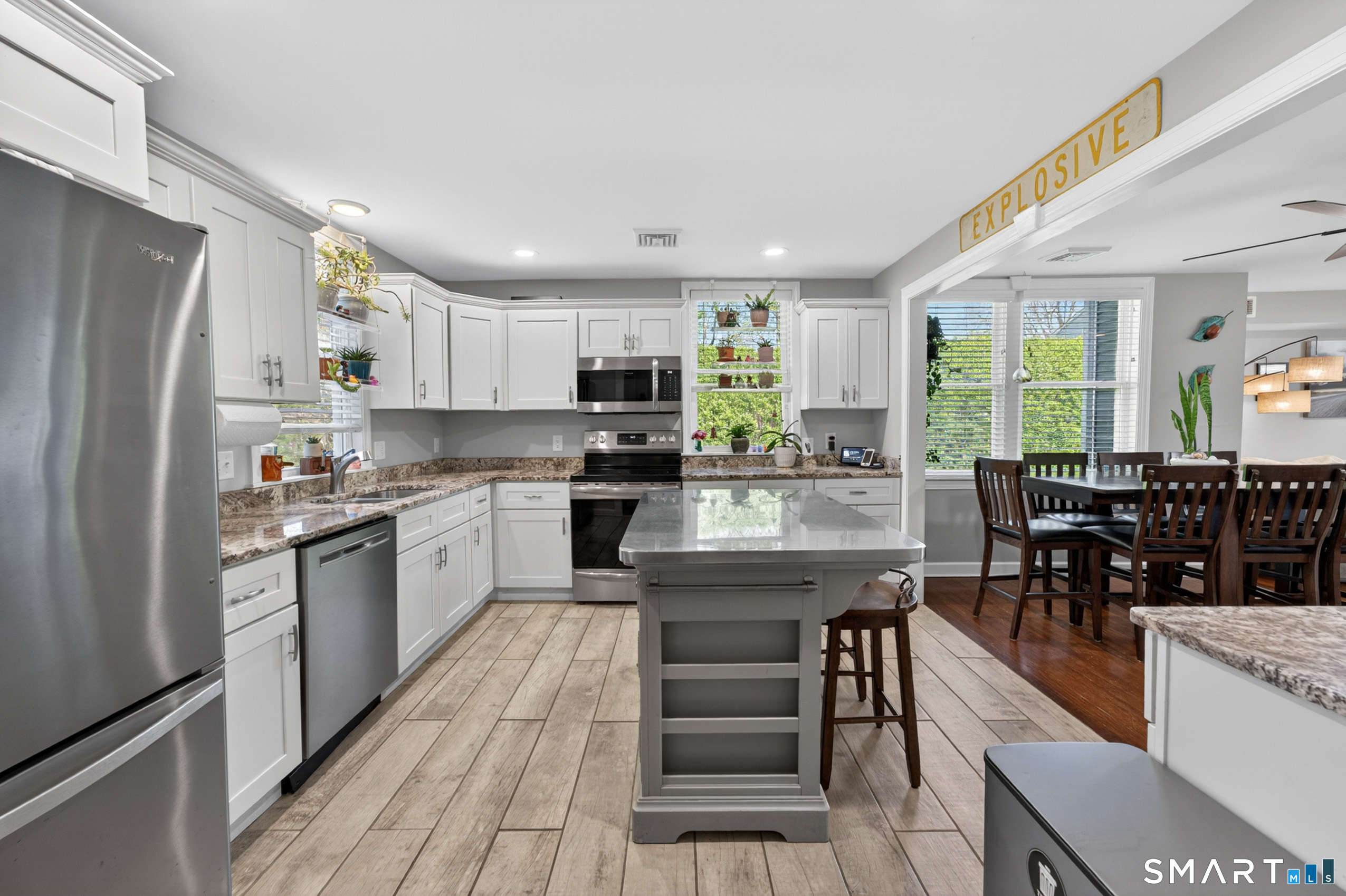 745 Montauk Avenue New London CT 06320