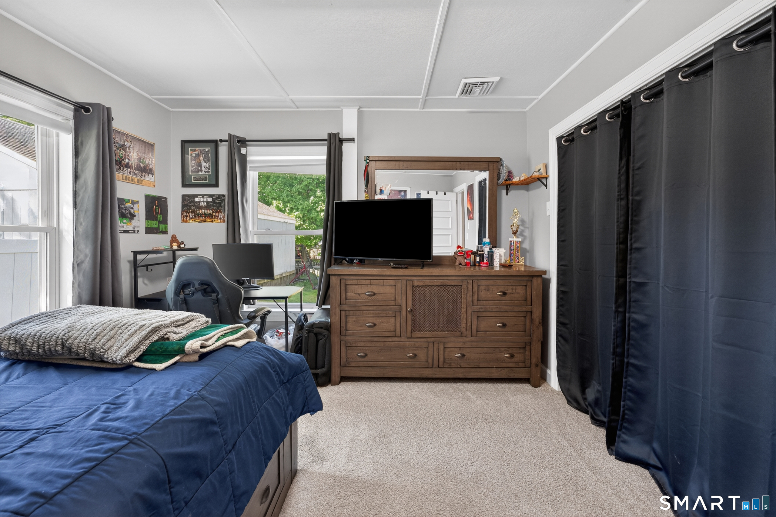 745 Montauk Avenue New London CT 06320