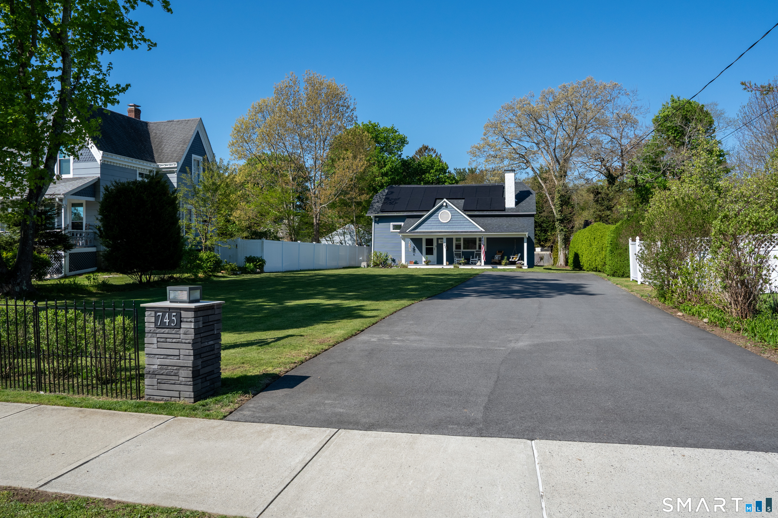 745 Montauk Avenue New London CT 06320