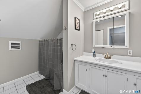 745 Montauk Avenue New London CT 06320