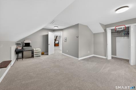 745 Montauk Avenue New London CT 06320