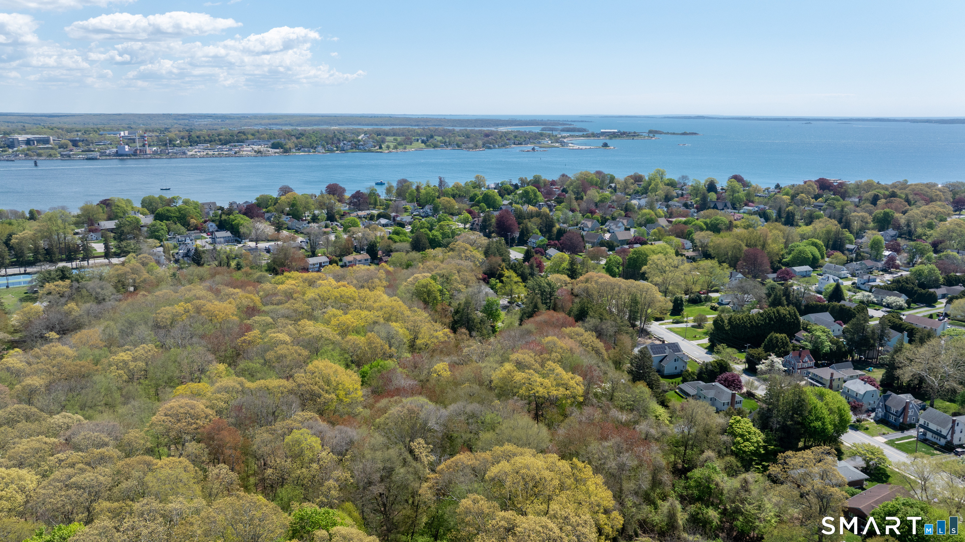 745 Montauk Avenue New London CT 06320