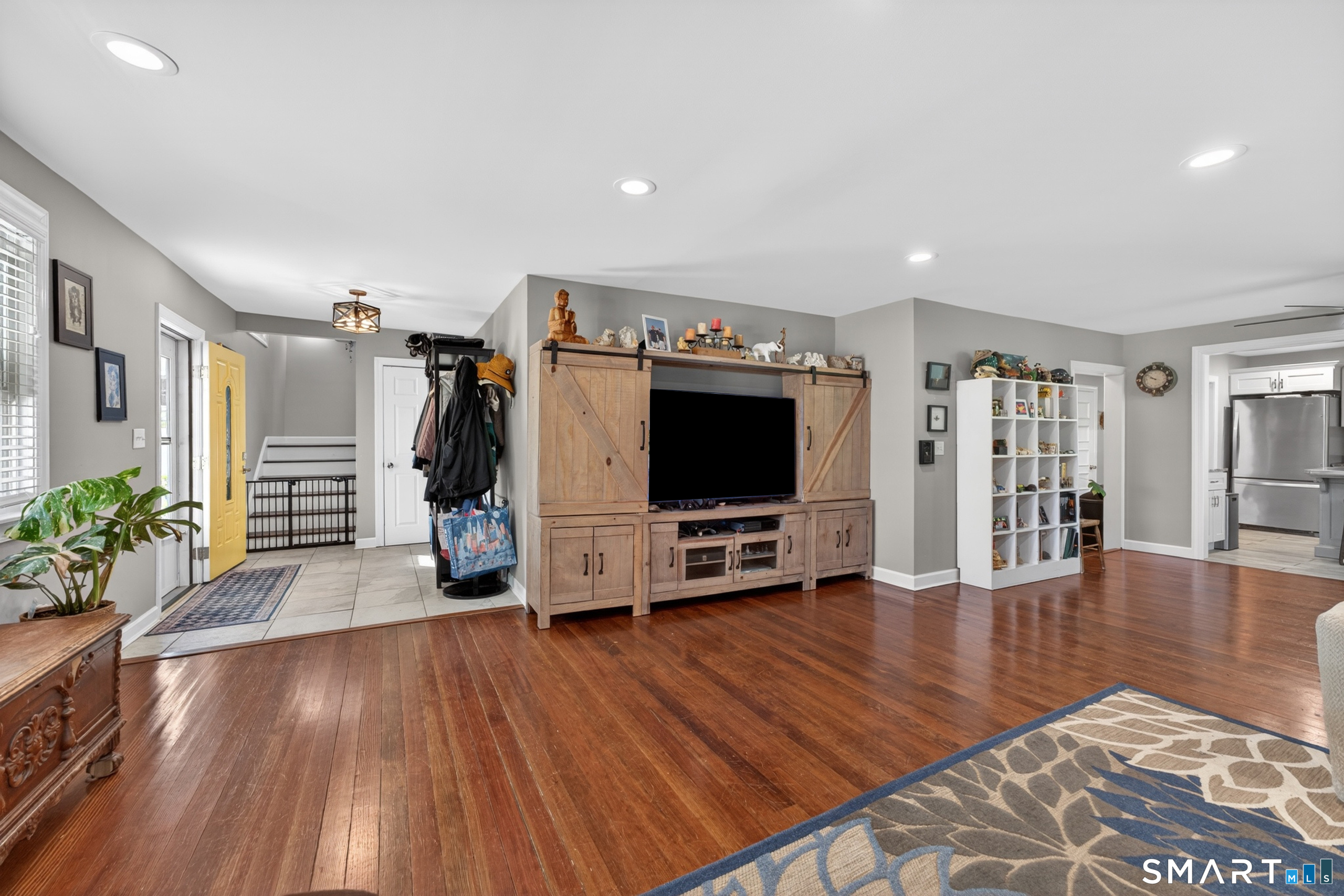 745 Montauk Avenue New London CT 06320