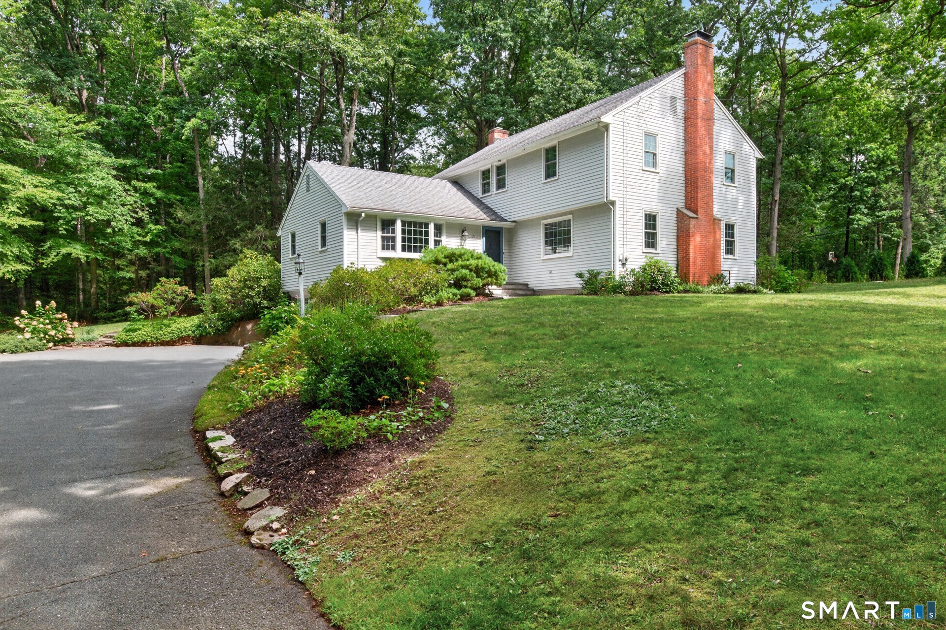 21 Musket Trail Simsbury CT 06070