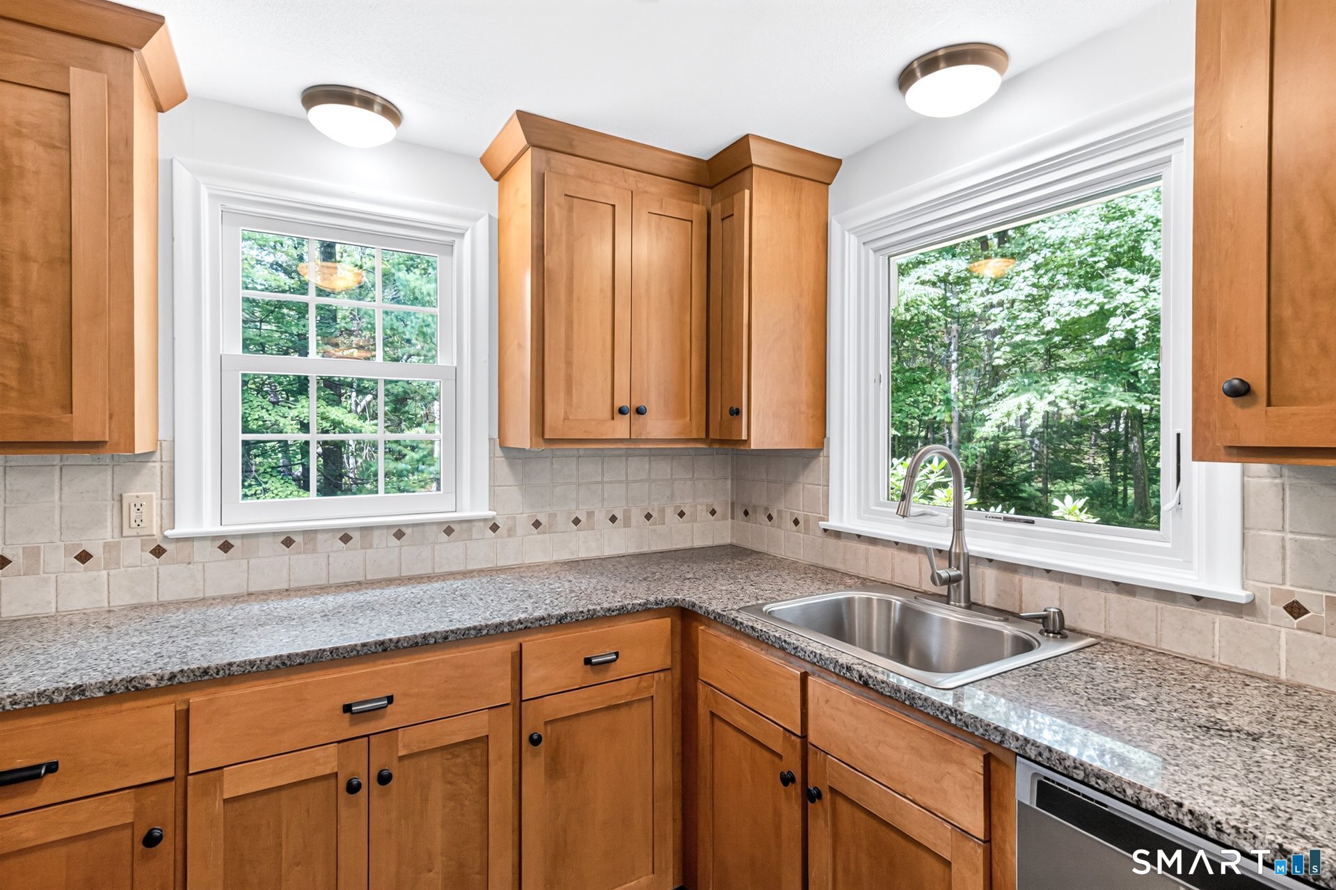 21 Musket Trail Simsbury CT 06070