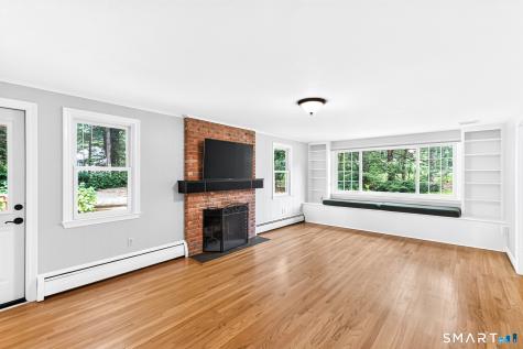 21 Musket Trail Simsbury CT 06070