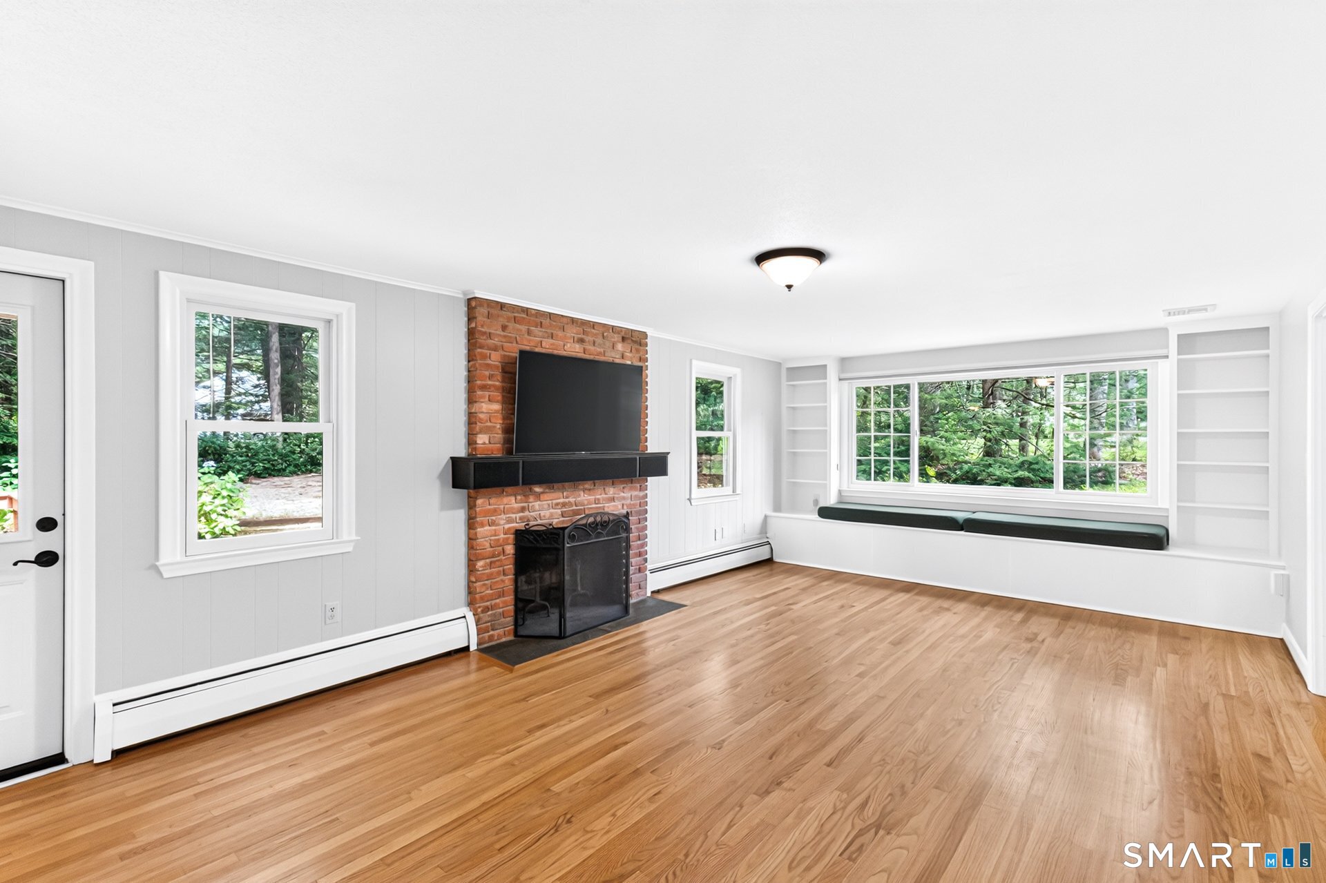 21 Musket Trail Simsbury CT 06070