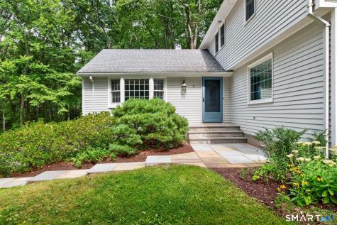 21 Musket Trail Simsbury CT 06070