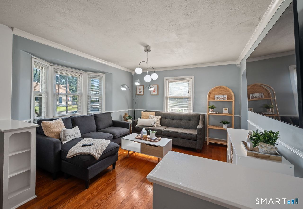 72 Linnmore Drive Manchester CT 06040