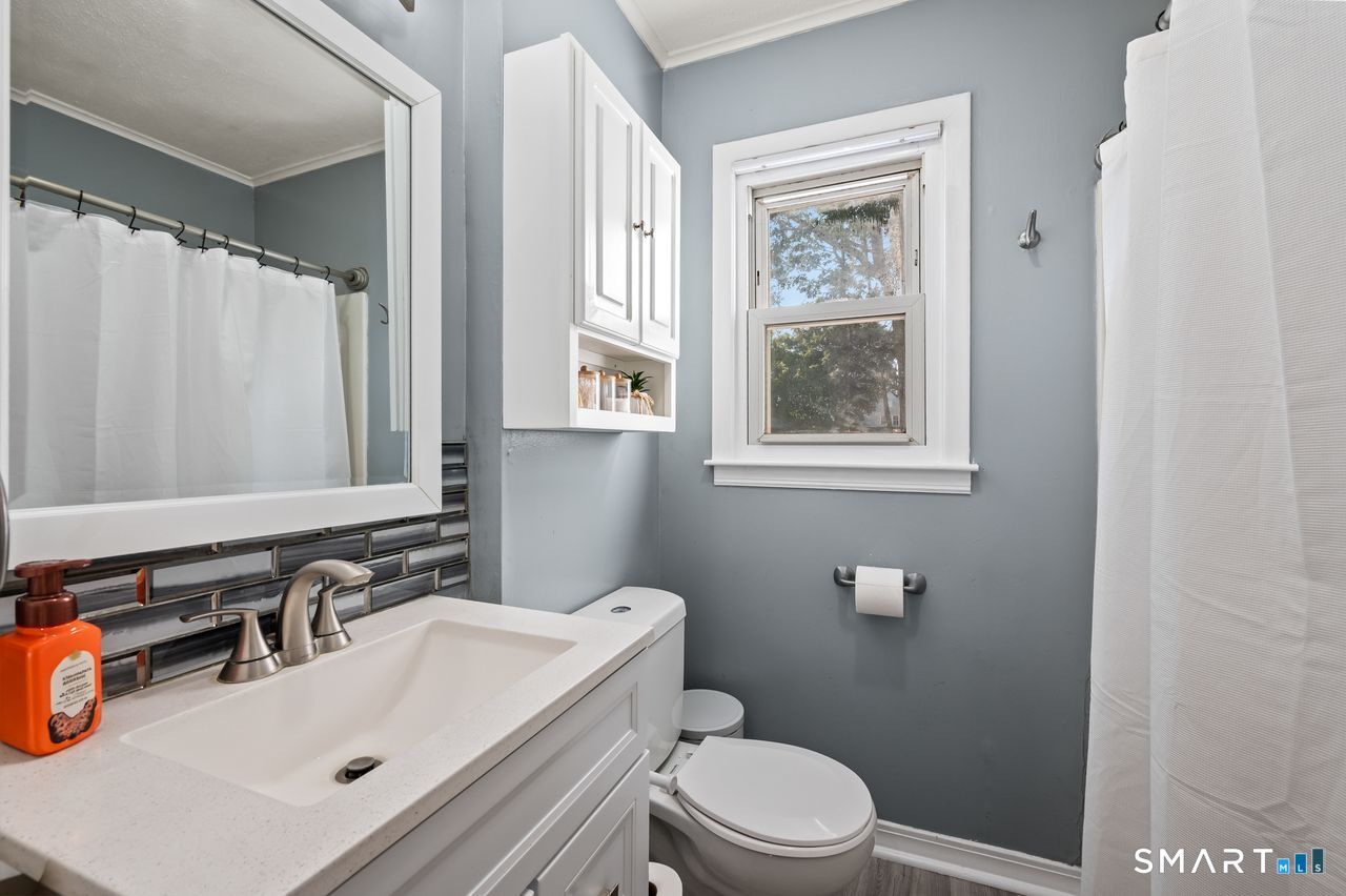 72 Linnmore Drive Manchester CT 06040