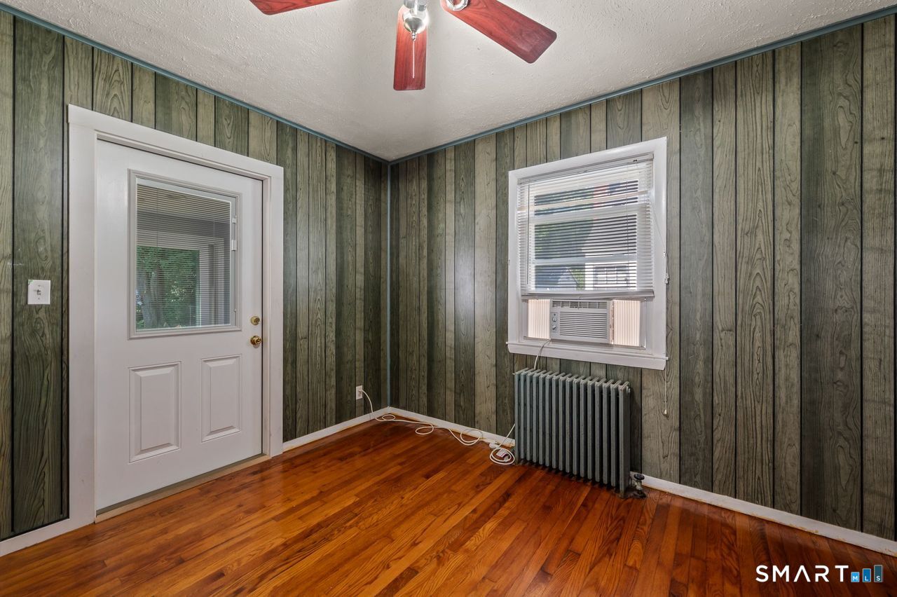 72 Linnmore Drive Manchester CT 06040