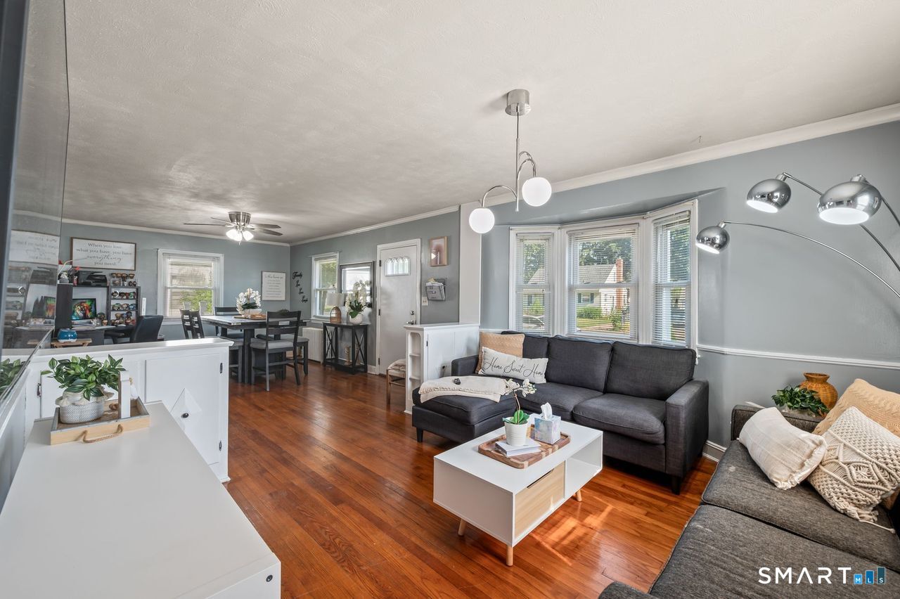 72 Linnmore Drive Manchester CT 06040
