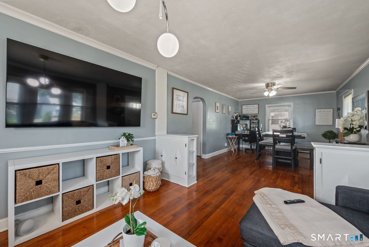 72 Linnmore Drive Manchester CT 06040