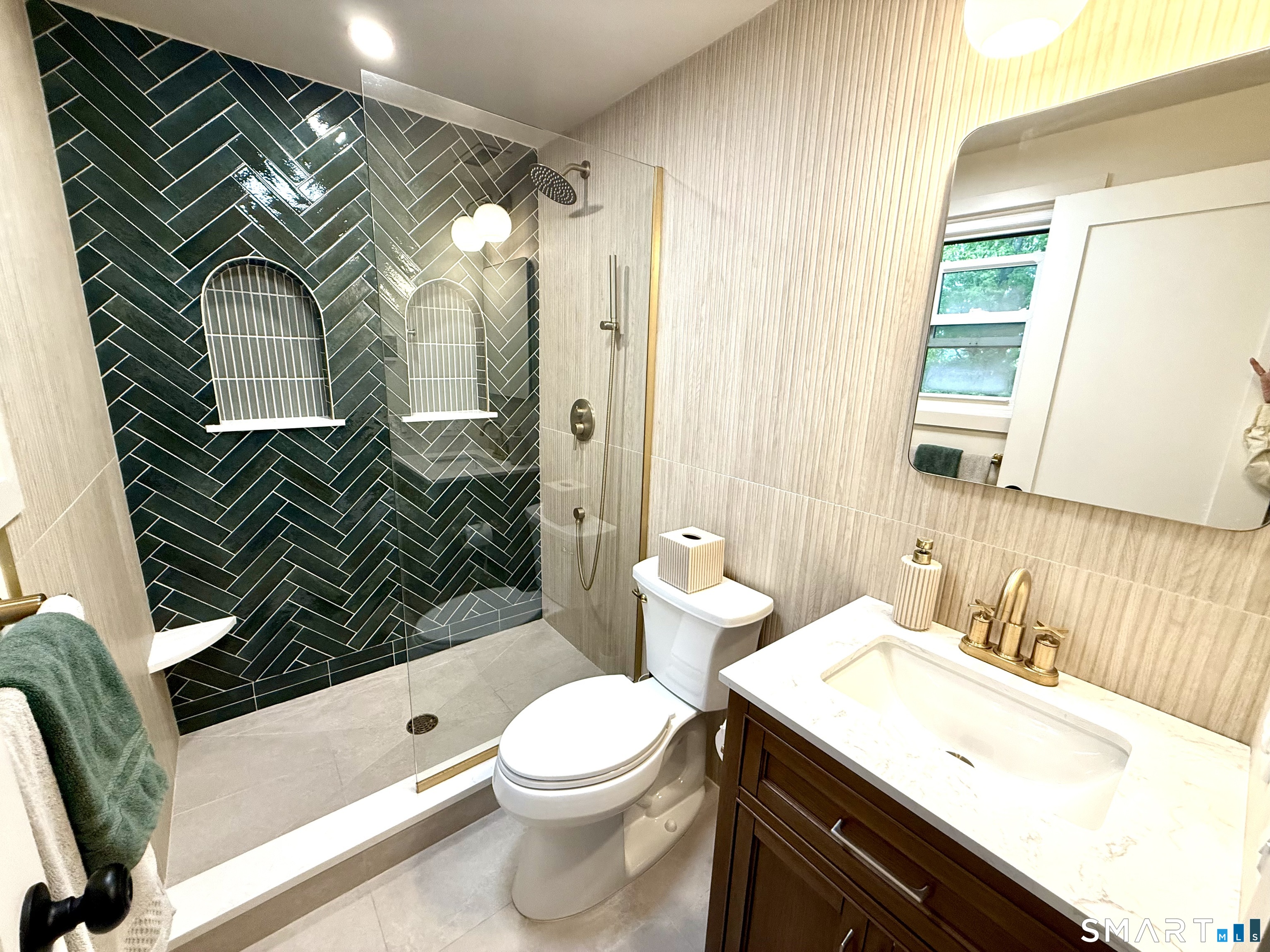 24 Centerview Drive Shelton CT 06484