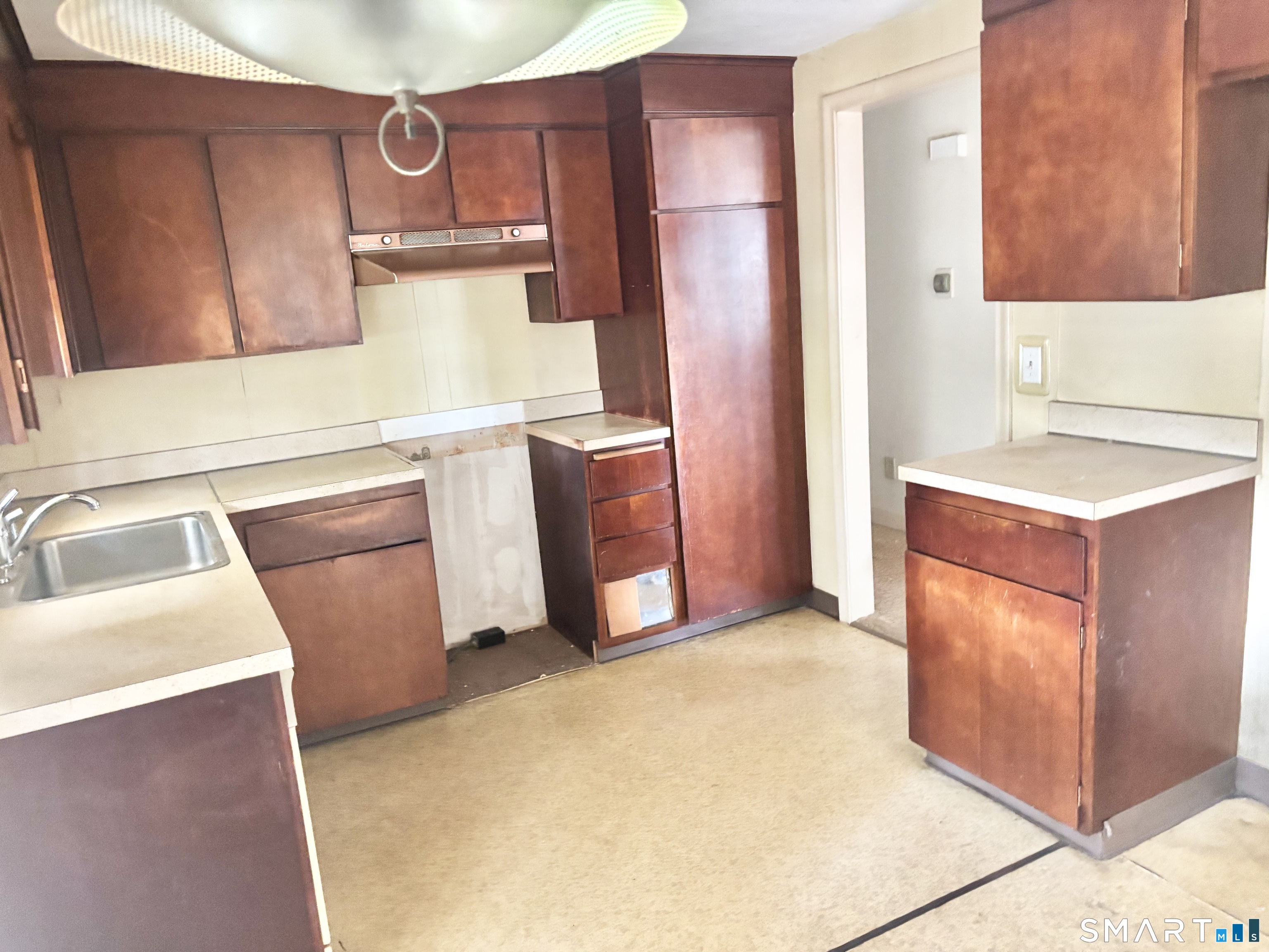 49 Clayton Road East Hartford CT 06118