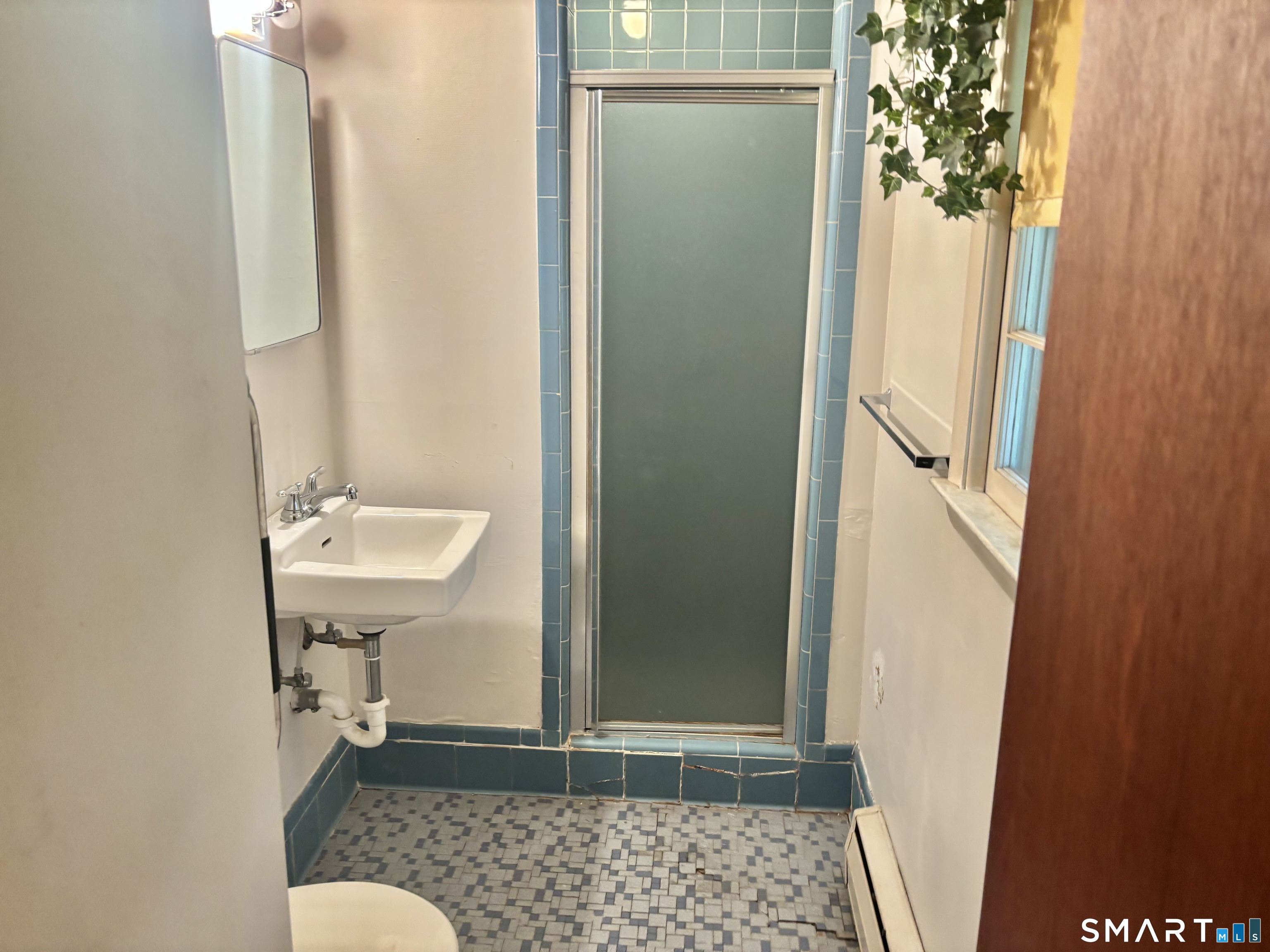 49 Clayton Road East Hartford CT 06118