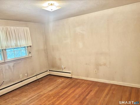 49 Clayton Road East Hartford CT 06118