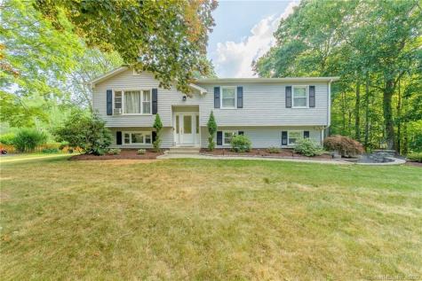 28 Pond Crest Road Danbury CT 06811