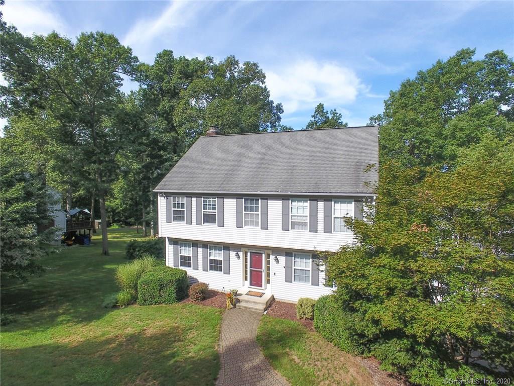 35 Little Brook Lane Newtown CT 06470