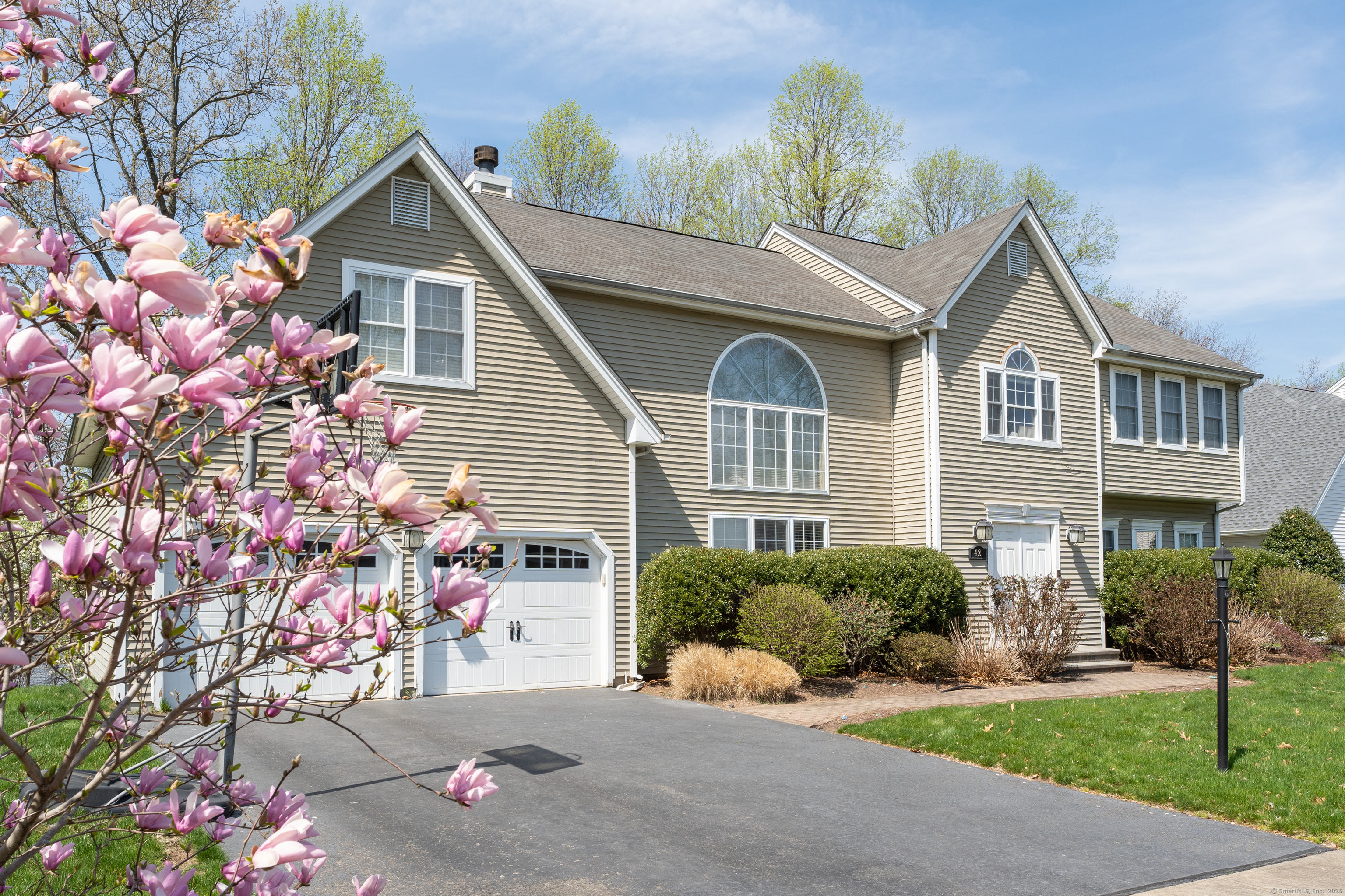 42 Milford Hunt Lane Milford CT 06461