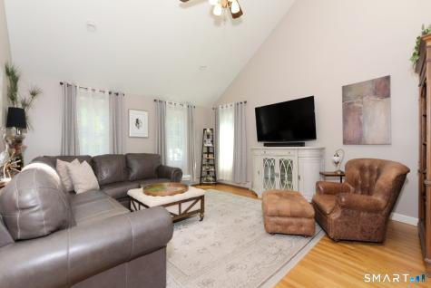 4 Sears Place East Hampton CT 06424