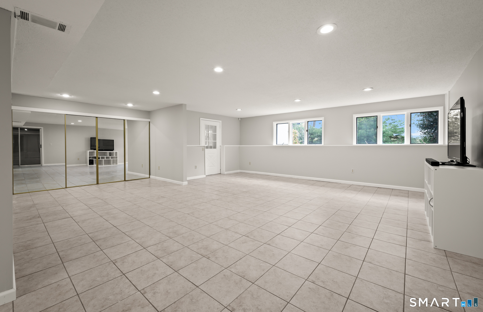2 Executive Hill Road Wolcott CT 06716