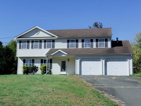 6 Spoonville Road East Granby CT 06026