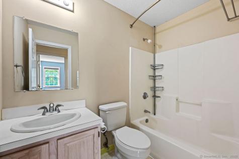 6 Spoonville Road East Granby CT 06026