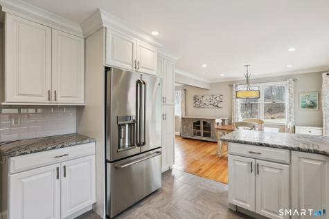 4 Candlewood Road New Fairfield CT 06812