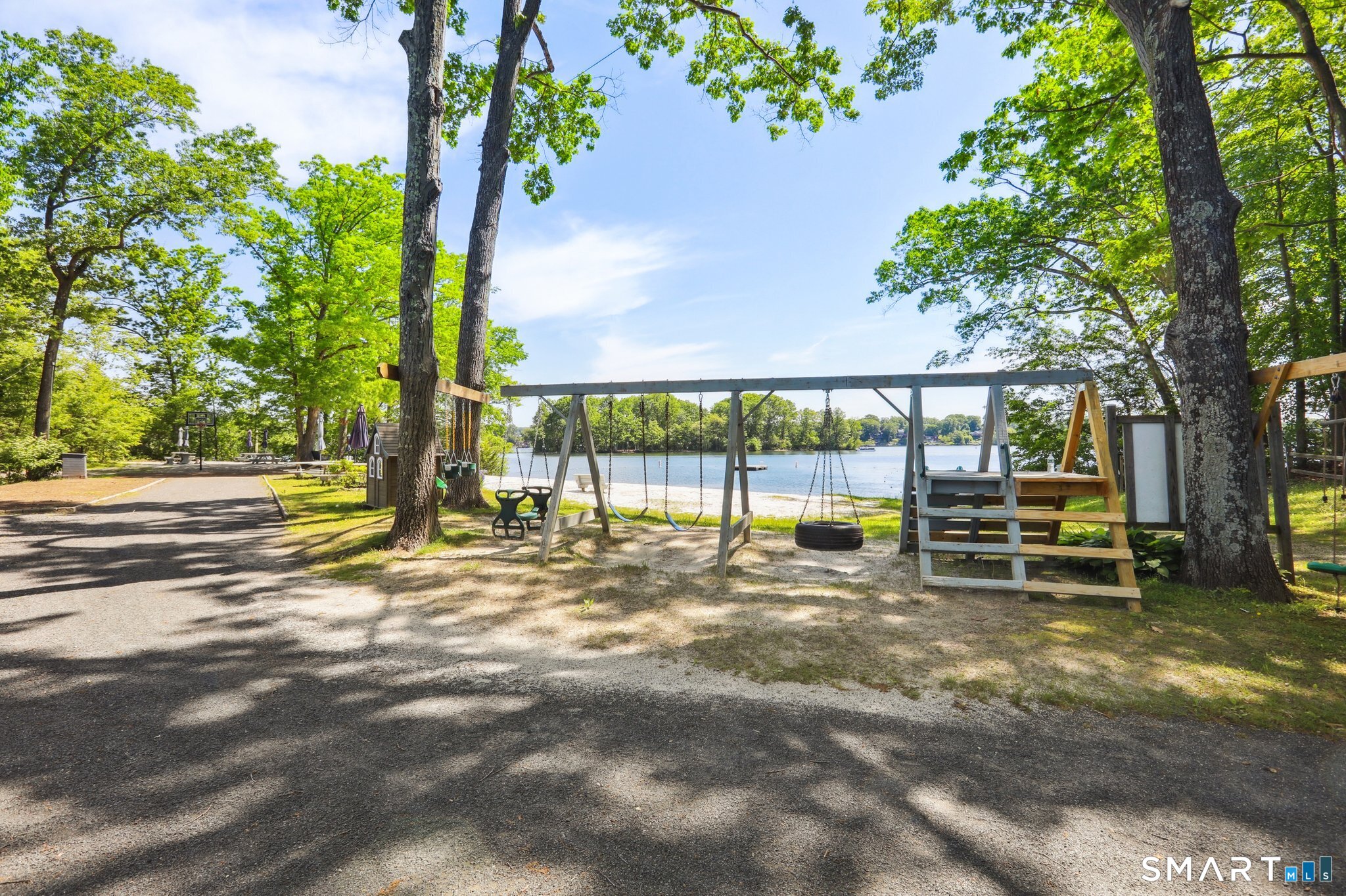 4 Candlewood Road New Fairfield CT 06812
