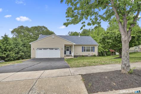 45 Wisteria Drive Naugatuck CT 06770