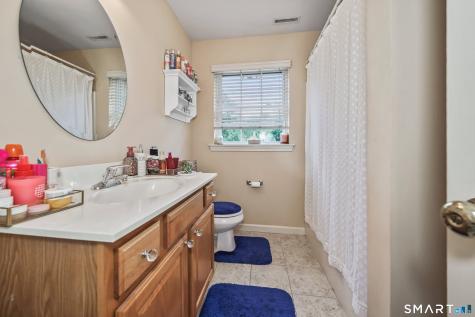 45 Wisteria Drive Naugatuck CT 06770