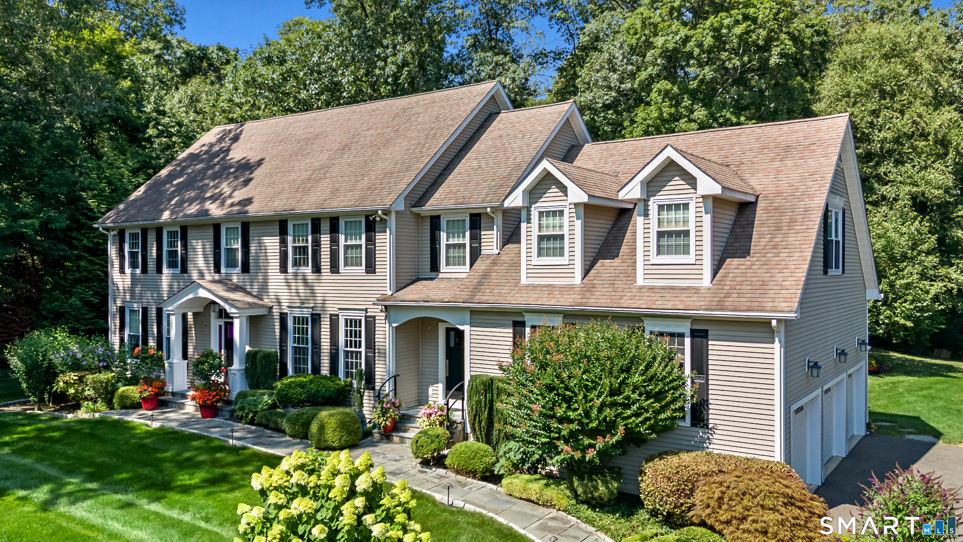 18 North Nabby Road Danbury CT 06811