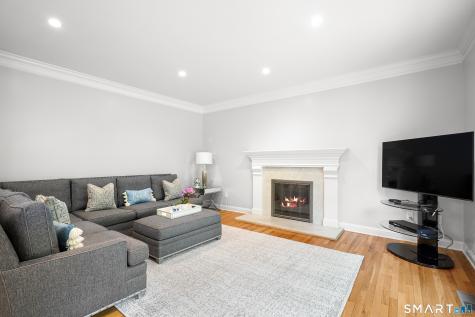 18 North Nabby Road Danbury CT 06811