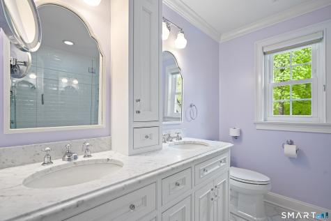 18 North Nabby Road Danbury CT 06811