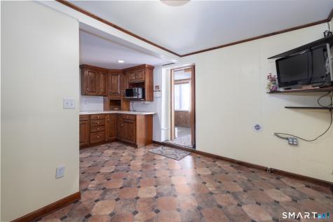 41 Chester Avenue Waterbury CT 06704