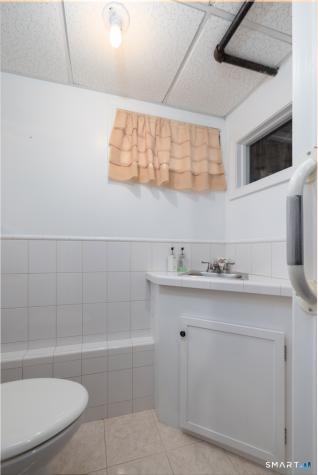 41 Chester Avenue Waterbury CT 06704