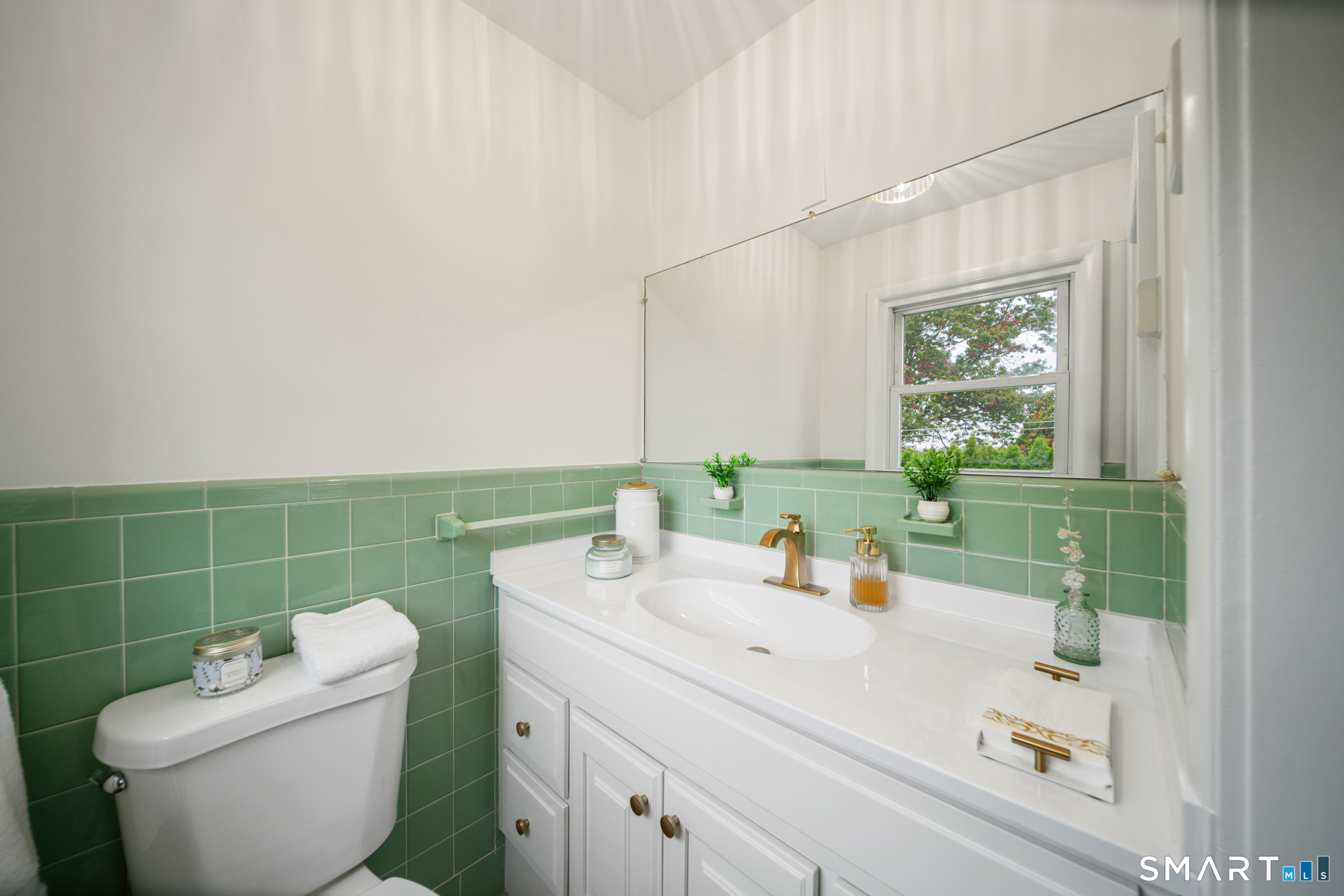 20 Mountain View Drive Waterbury CT 06706