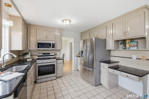 35 Heritage Drive South Windsor CT 06074