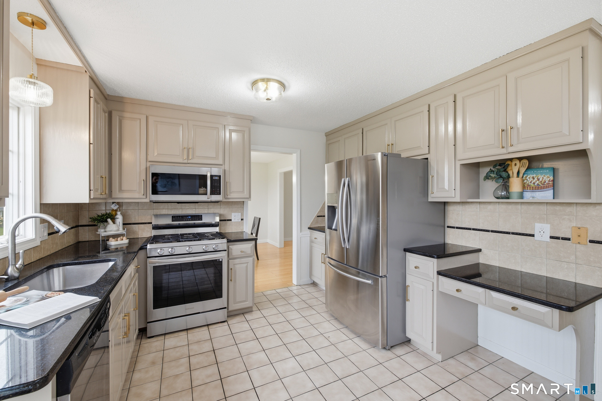 35 Heritage Drive South Windsor CT 06074
