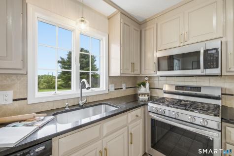 35 Heritage Drive South Windsor CT 06074