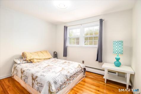 16 Chestnut Drive Derby CT 06418