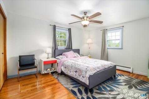 16 Chestnut Drive Derby CT 06418